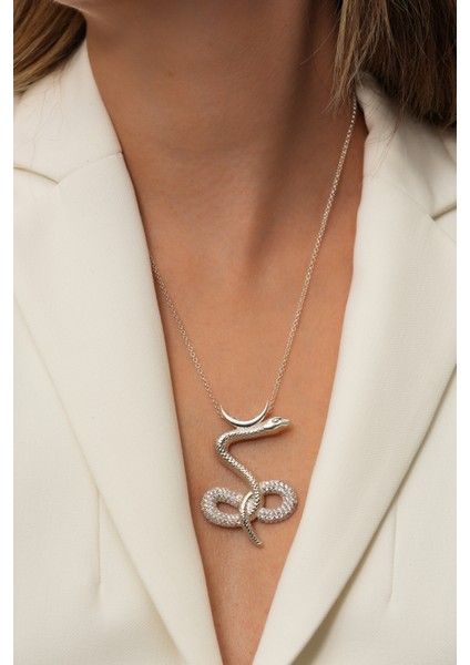 925 Ayar Gümüş Tanrıça Lilith Kolye – Beyaz Zirkon Taşlı, El Yapımı, Mitolojik Tasarım