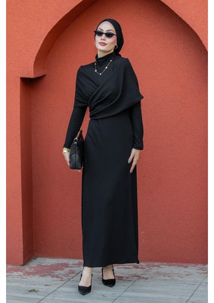 Simge Omuz Detaylı Kaşkorse Elbise-Siyah