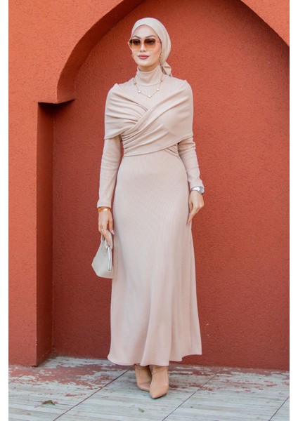 Simge Omuz Detaylı Kaşkorse Elbise-Bej
