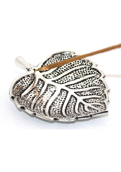 Metal Yaprak Tasarımlı Tütsülük 2