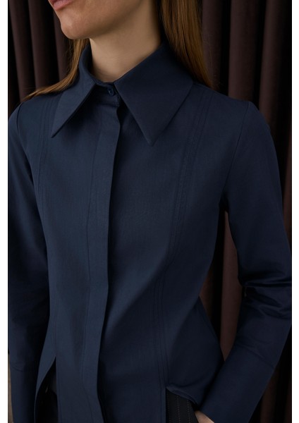 Yırtmaç Detaylı Gömlek Lacivert fırsatları