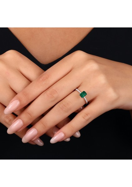 0.07 Karat Zümrüt Taşlı Pırlanta Yüzük indirimleri