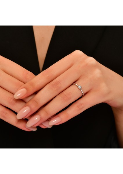 0.10 Karat Pırlanta Tektaş Yüzük modelleri