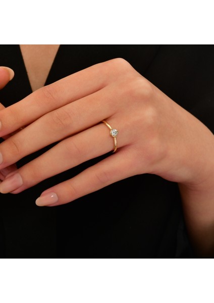 0.30 Karat Pırlanta Tektaş Yüzük modelleri