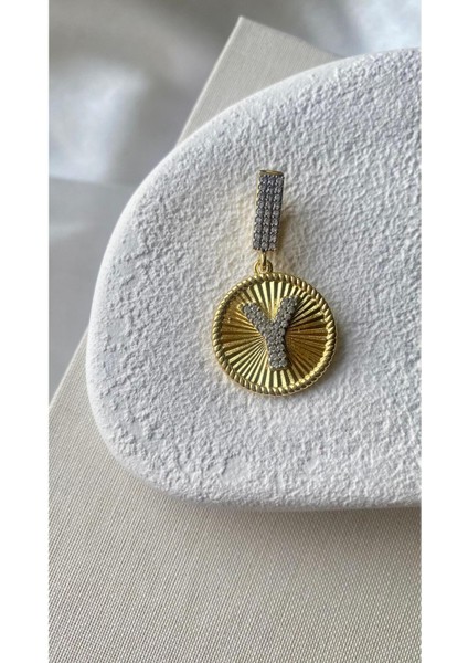 Altın Kaplama Y Harf Kolye Ucu ve Ajda Charm