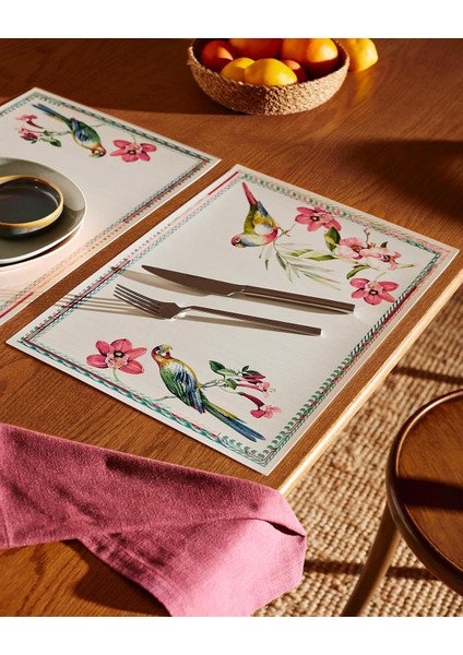 Pauline Amerikan Servis