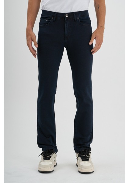 Erkek Regular Fit Rahat Kesim Esnek Likralı Örme Jeans