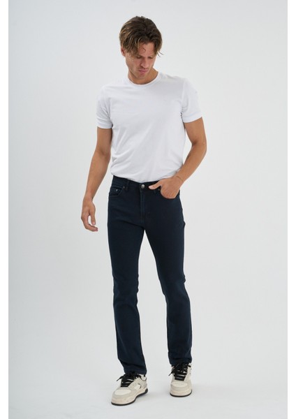 Erkek Regular Fit Rahat Kesim Esnek Likralı Örme Jeans fırsatları