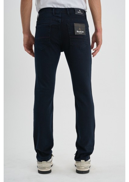 Erkek Regular Fit Rahat Kesim Esnek Likralı Örme Jeans