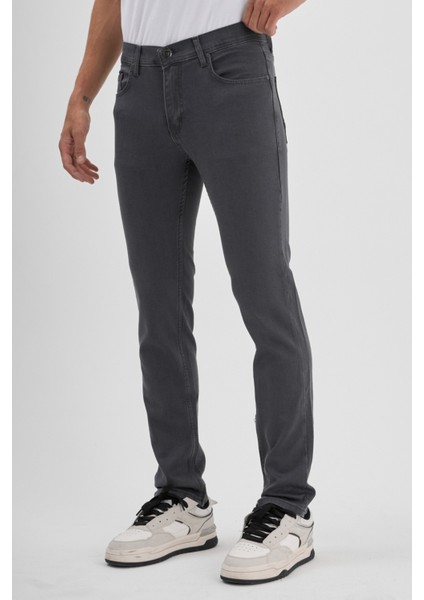 Erkek Regular Fit Rahat Kesim Esnek Likralı Örme Jeans fiyatları