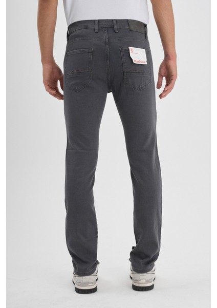 Erkek Regular Fit Rahat Kesim Esnek Likralı Örme Jeans