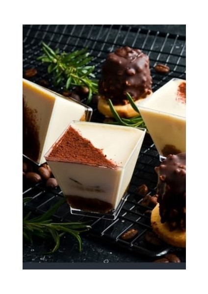 Kübik Prizma Kase Mika Plastik Şeffaf Kapaklı Sunum Kabı 24 Lü 240 cc fiyatları