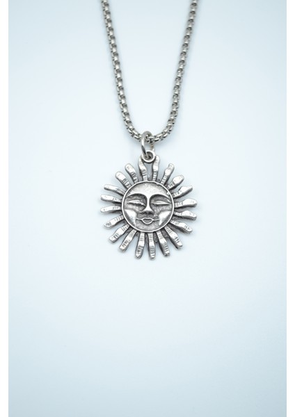 Gülen Surat Güneş Gümüş Kaplama Örme Zincir Kolye