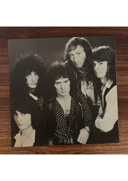 Rainbow – Straight Between The Eyes modelleri