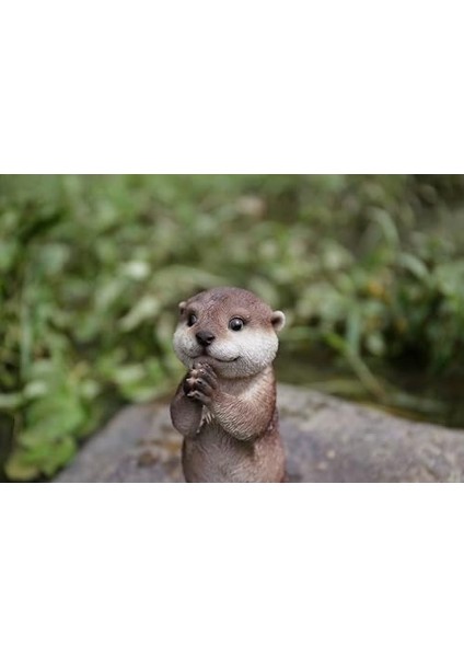 Hi- Ltd Su Samuru Dua Eden Heykeli