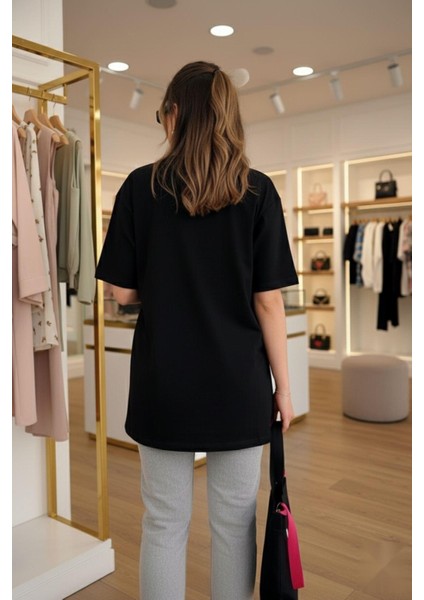 Frida Baskılı Basic Kısa Kollu T-Shirt Siyah modelleri