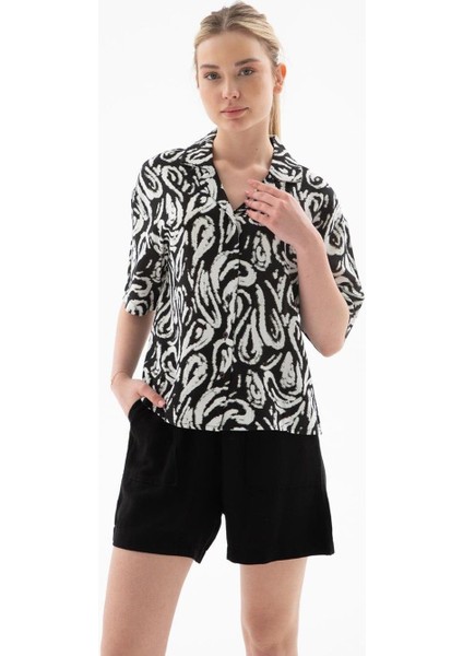 Desenli Kısa Kollu Siyah Kadın Gömlek 0240-2Y5