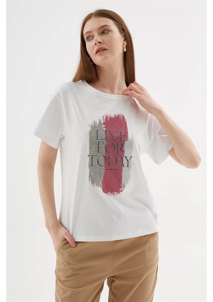 Taşlı Baskılı Beyaz Kadın T-Shirt 0060-2Y5 modelleri