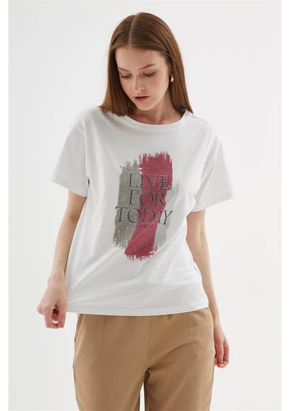 Taşlı Baskılı Beyaz Kadın T-Shirt 0060-2Y5 fırsatları