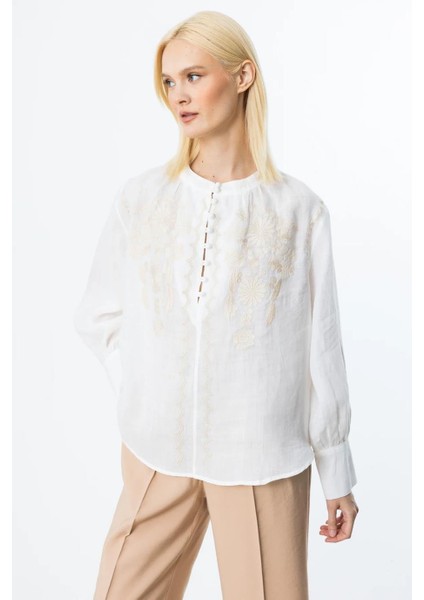 Önü Düğmeli Işlemeli Keten Ekru Kadın Bluz 3926-2Y5