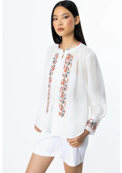 Önü Şerit Nakışlı Ekru Keten Bluz 3930-2Y5