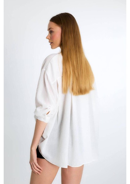 Cepli Taş Işlemeli Beyaz Kadın Gömlek M38061-2Y5 modelleri