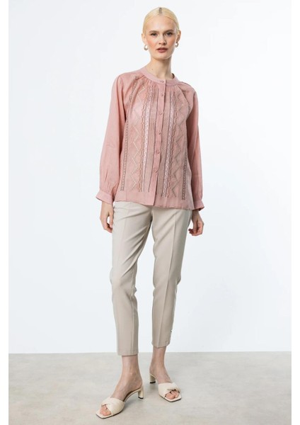 Önü Nakışlı Pembe Keten Kadın Bluz 3928-2Y5 fiyatları