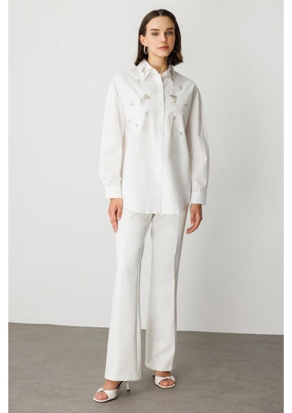 Taş Detaylı Beyaz Kadın Gömlek 50366-2Y5 modelleri