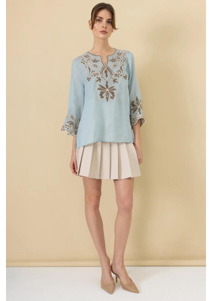 Önü Işlemeli Keten Mavi Kadın Bluz 3934-2Y5 modelleri