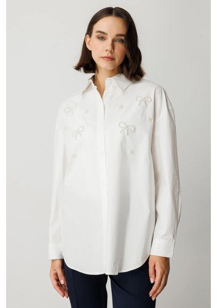 Boncuklu Kurdele Detaylı Beyaz Kadın Gömlek 50367-2Y5 fiyatları