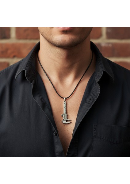 Hassas Kumpas Gümüş Kaplama Deri İp Kolye