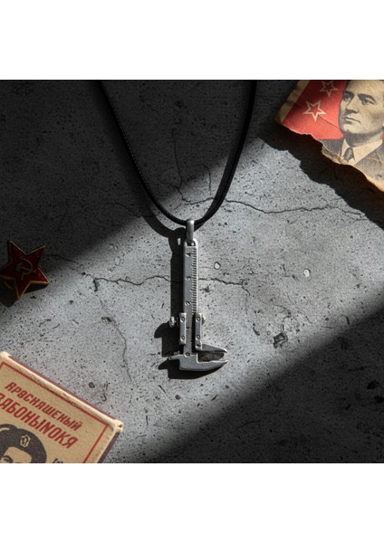 Hassas Kumpas Gümüş Kaplama Deri İp Kolye modelleri