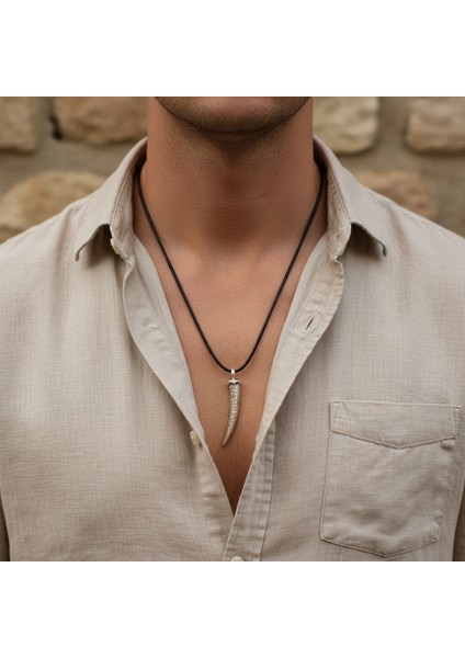 Fil Dişi Gümüş Kaplama Deri İp Kolye