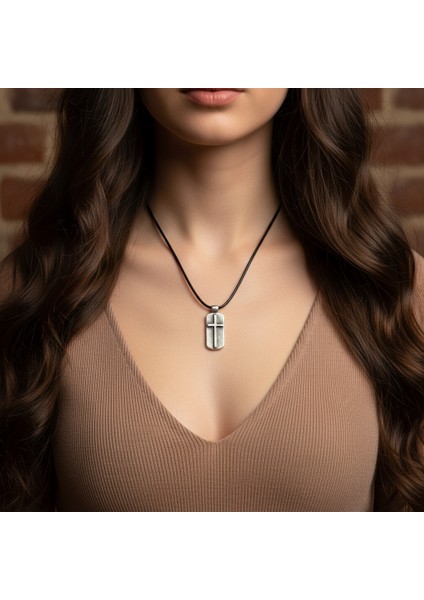 Haç Künye Gümüş Kaplama Deri İp Kolye