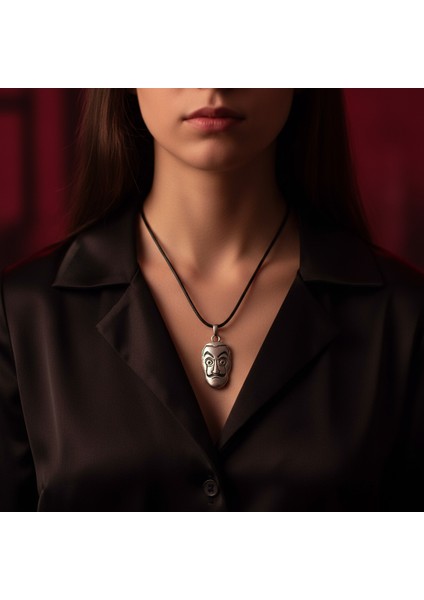 La Casa De Papel - Salvador Dali Gümüş Kaplama Deri İp Kolye modelleri