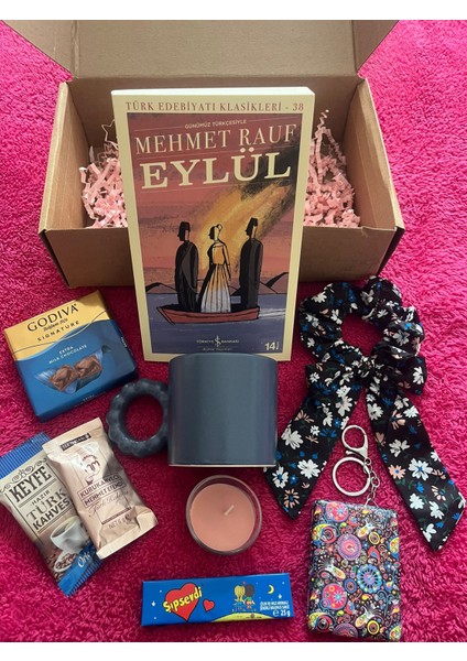 Yeni Yıl Hediye Kutusu, Mehmet Rauf Türk Edebiyatı Klasiği, Kupalı Hediye Seti fiyatları