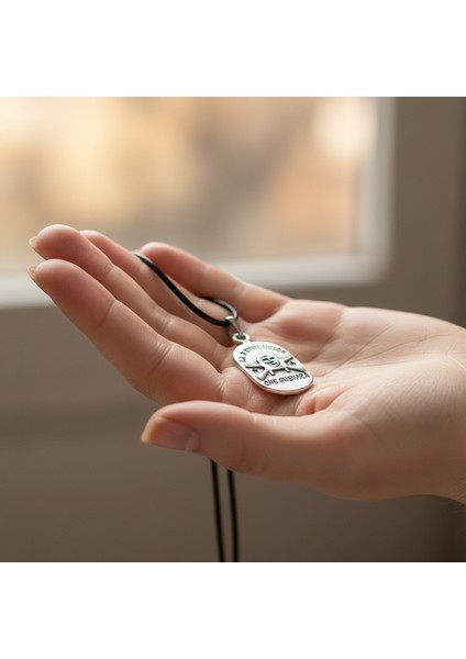 Devrim - Che Guevara Gümüş Kaplama Deri İp Kolye fırsatları