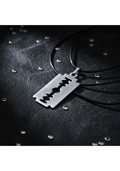 Punk - Jilet Gümüş Kaplama Deri İp Kolye indirimleri