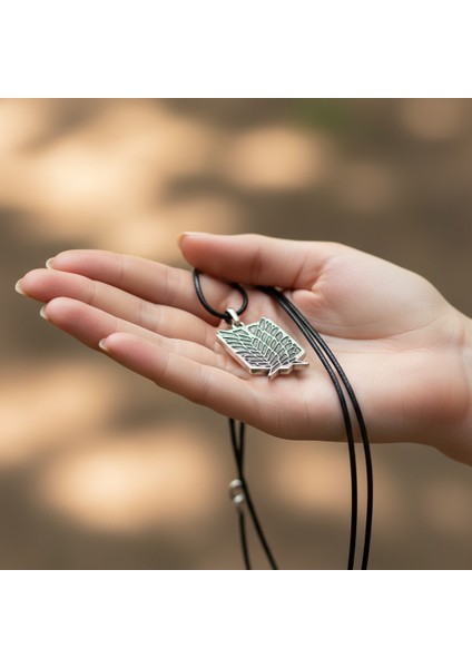 Attack On Titan Anime Gümüş Kaplama Deri İp Kolye fırsatları