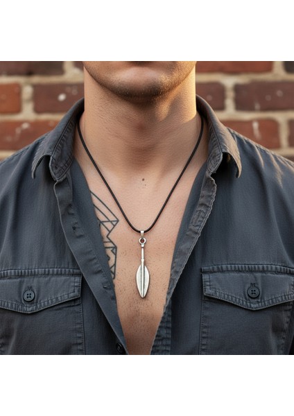 Mızrak Ucu Gümüş Kaplama Deri Ip Kolye