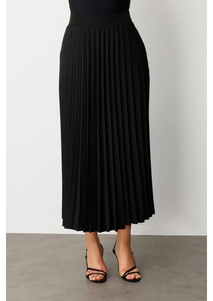 Piliseli Maxi Boy Siyah Kadın Etek 1070-2Y5 modelleri