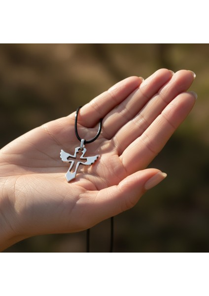 Kanatlı Haç Gümüş Kaplama Deri Ip Kolye indirimleri