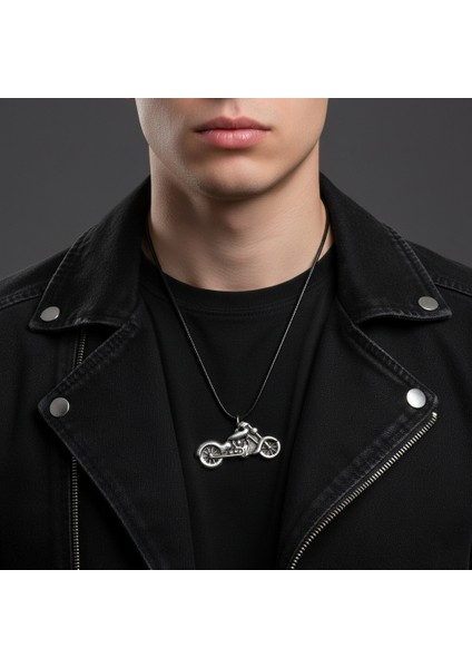 Chopper Motor Gümüş Kaplama Deri İp Kolye
