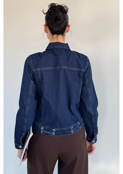 Kadın Çift Cepli Ön Düğmeli Kuşgözü Detaylı Jean Kot Ceket P-00019429 fırsatları