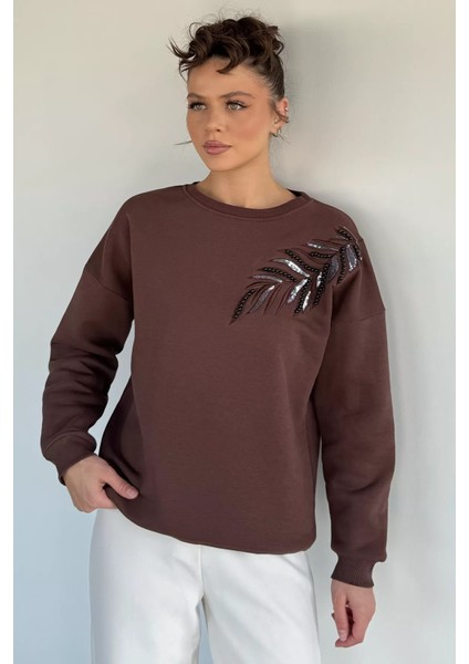 Kadın Bisiklet Yaka Pul Nakışlı Şardonlu Sweatshirt P-00019309 fiyatları