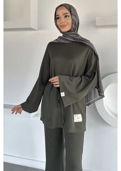 Amblem Detaylı Tunik Bel Lastikli Pantolon Tesettür Ikili Takım P-00019262 modelleri