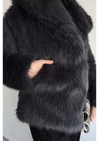 Iç Astarlı Çift Cepli Kürklü Tesettür Mont P-00019456 fırsatları