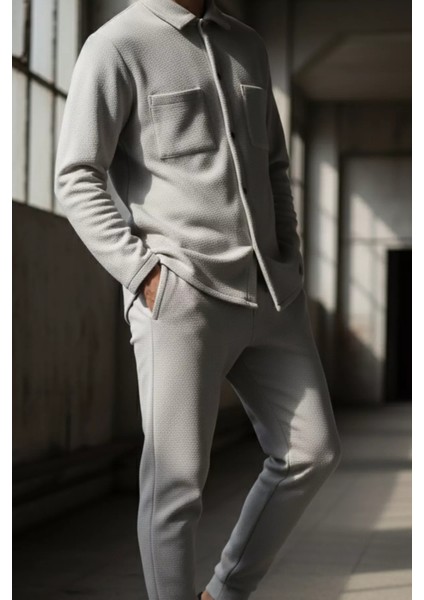 Erkek Kendinden Desenli Ön Çıtçıtlı Gömlek Bel Lastikli Pantolon Ikili Takım P-00019210 modelleri