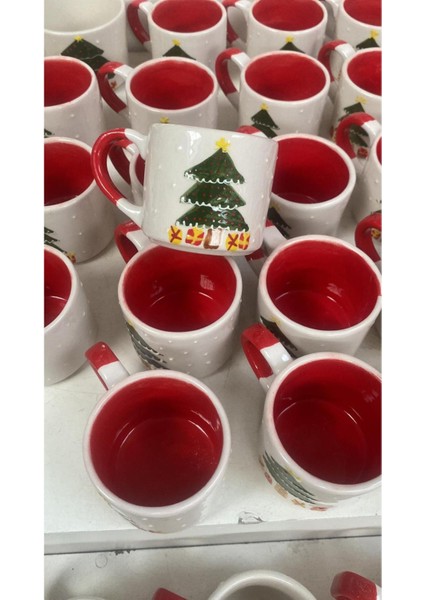 Yılbaşı Çam Ağacı Temalı Kırmızı Beyaz Renk Çay Kahve Fincanı Kupa Mug El Yapımı modelleri