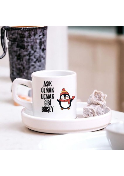 Aşık Olmak Uçmak Gibi Bir Şey Tasarımlı Türk Kahve Fincanı – Hediyelik Tekli Fincan